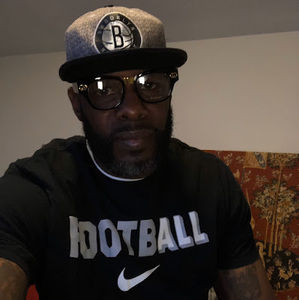 Meet your Posher, Dwayne